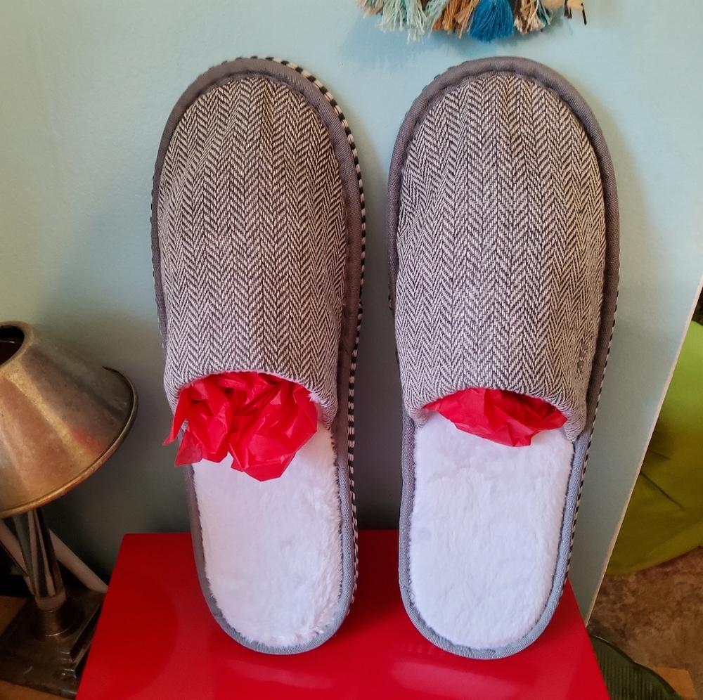 MBS Room Slippers One Sizw